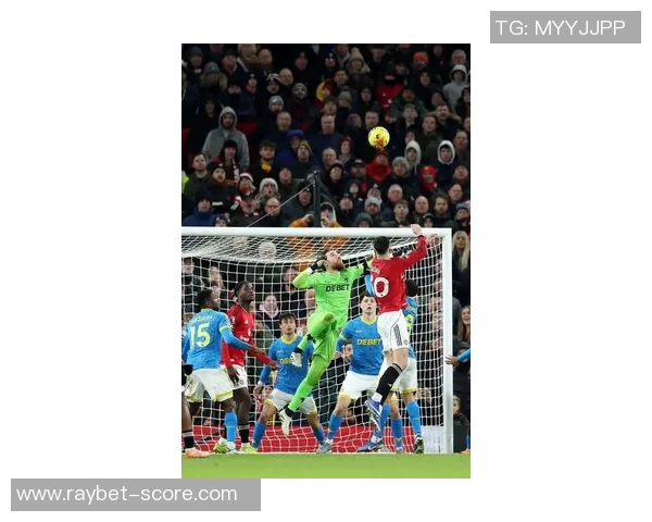 曼联战胜巴萨1-0精彩瞬间引爆全场激情回顾