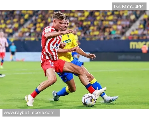 友谊赛精彩回顾马竞与多特蒙德战成平局逆转瞬间引发全场热烈欢呼 友谊赛精彩回顾马竞与多特蒙德战成平局逆转瞬间引发全场热烈欢呼