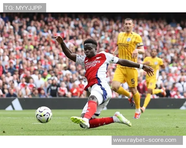 足总杯惊现冷门里昂狂胜莱比锡5-0红牌事件引发全场热议