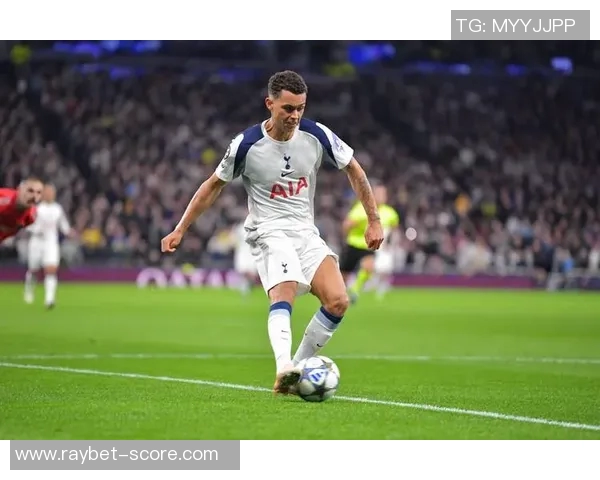 国王杯激战热刺与波尔图握手言和帽子戏法瞬间点燃全场气氛