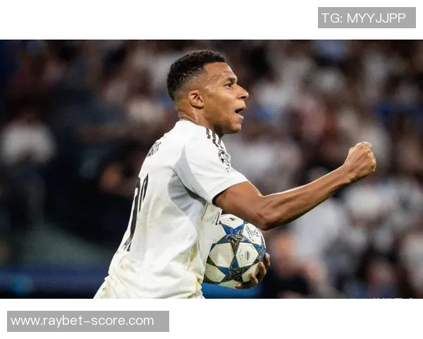 西甲赛场惊现冷门巴黎圣日耳曼逆转利物浦上演帽子戏法精彩瞬间