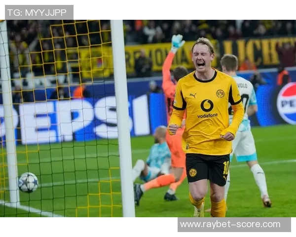 友谊赛精彩对决多特蒙德与本菲卡战成平局帽子戏法引发全场欢呼