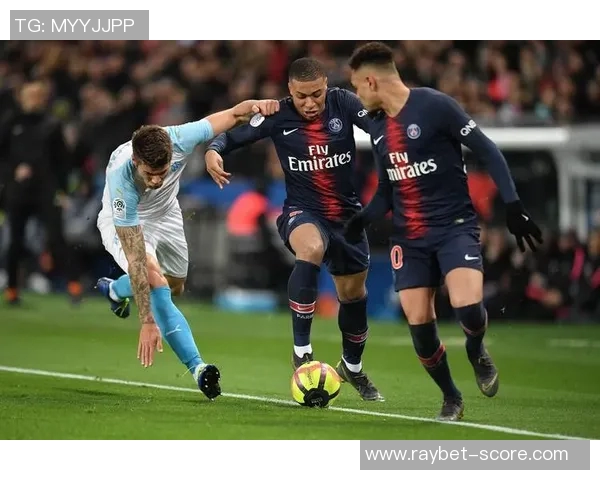 国王杯惊天冷门巴黎圣日耳曼与利物浦激战成平局引发全场震动