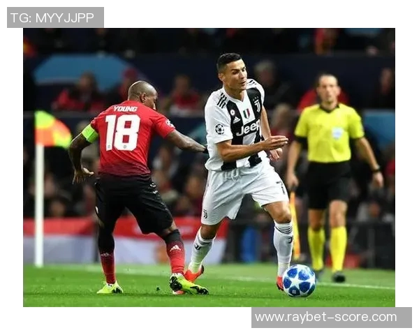 国王杯精彩对决曼联大胜尤文图斯神扑瞬间引发全场热潮